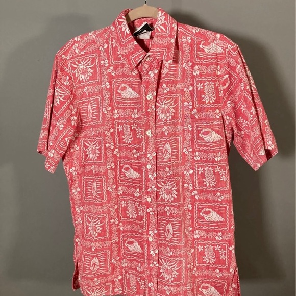 Hilo Hattie Hawaiian Shirt (S) - Picture 1 of 4